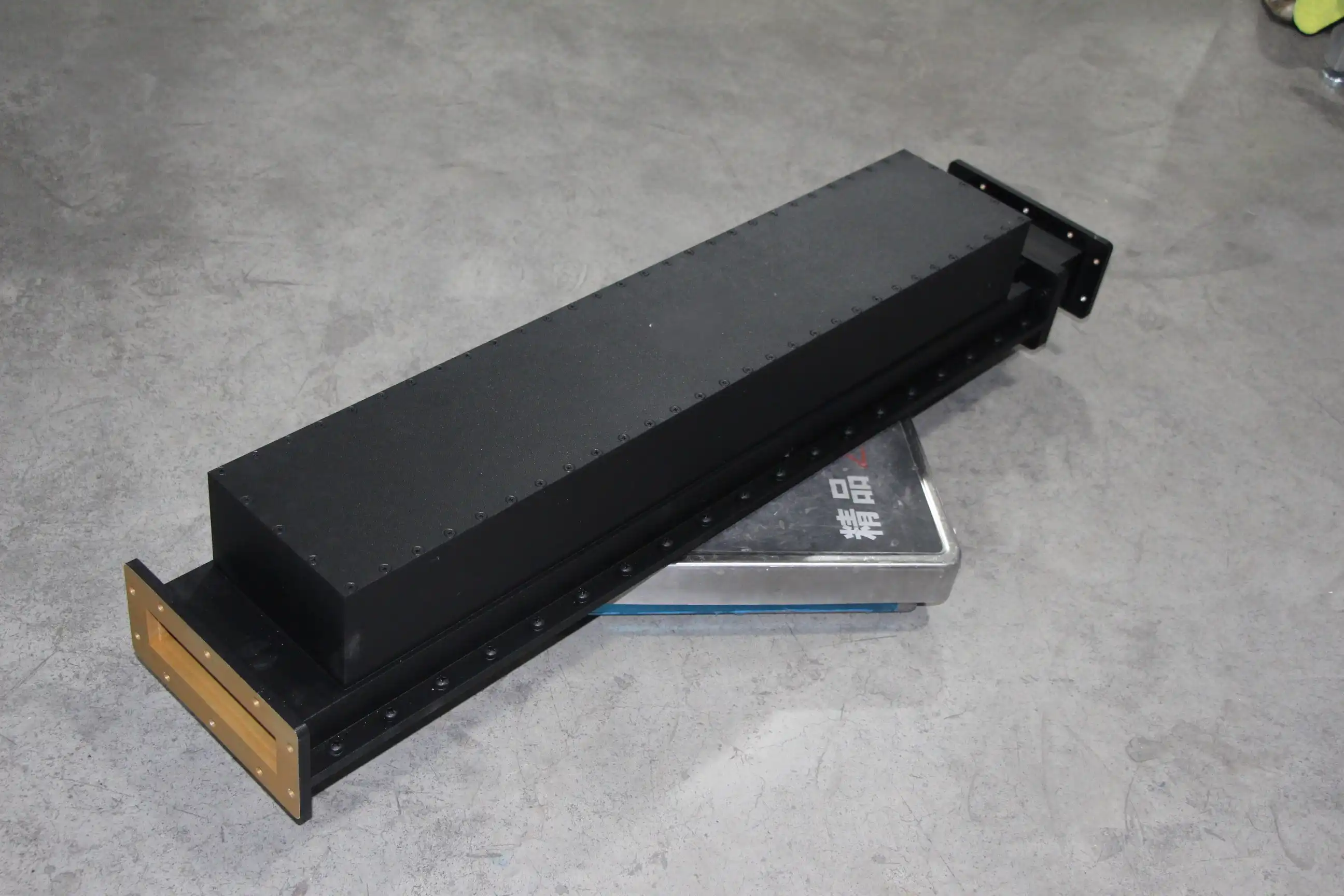 Waveguide Harmonic Filter Waveguide Harmonic Filter