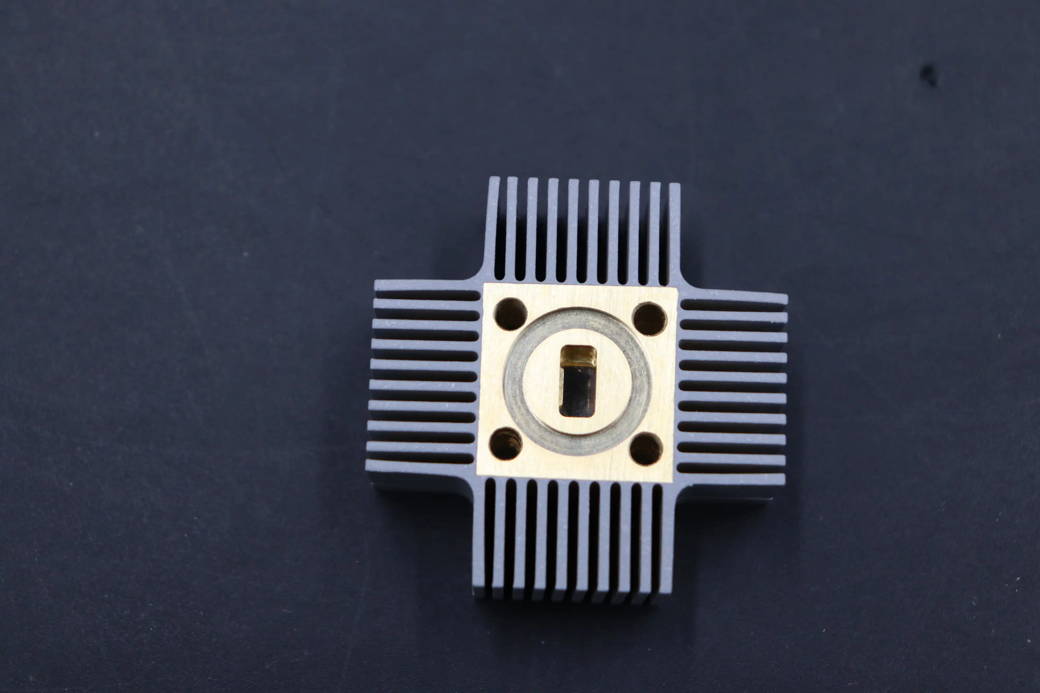 Waveguide Pressure Window