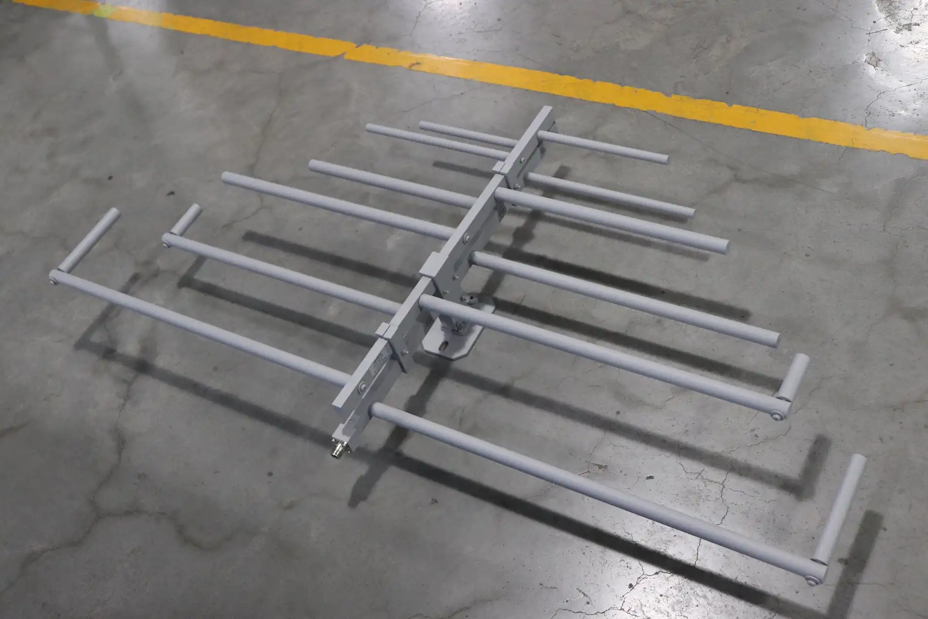 Log Periodic Antenna