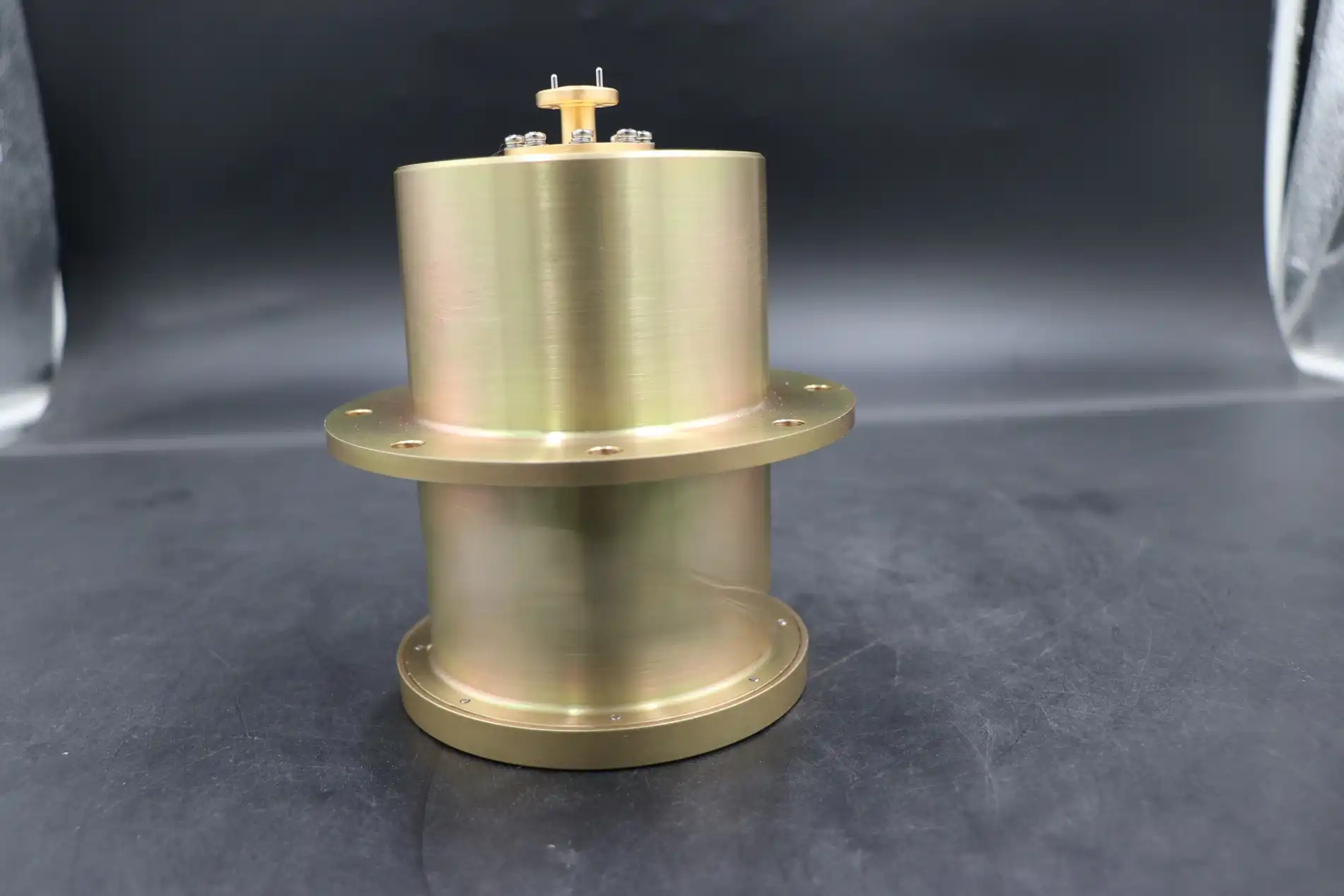 Feed Fired Lens Antenna